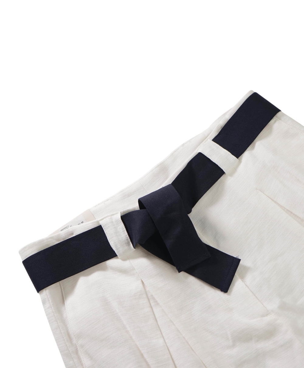 $450 ELEVENTY - White Cotton/Linen Bermuda Shorts - 8 US